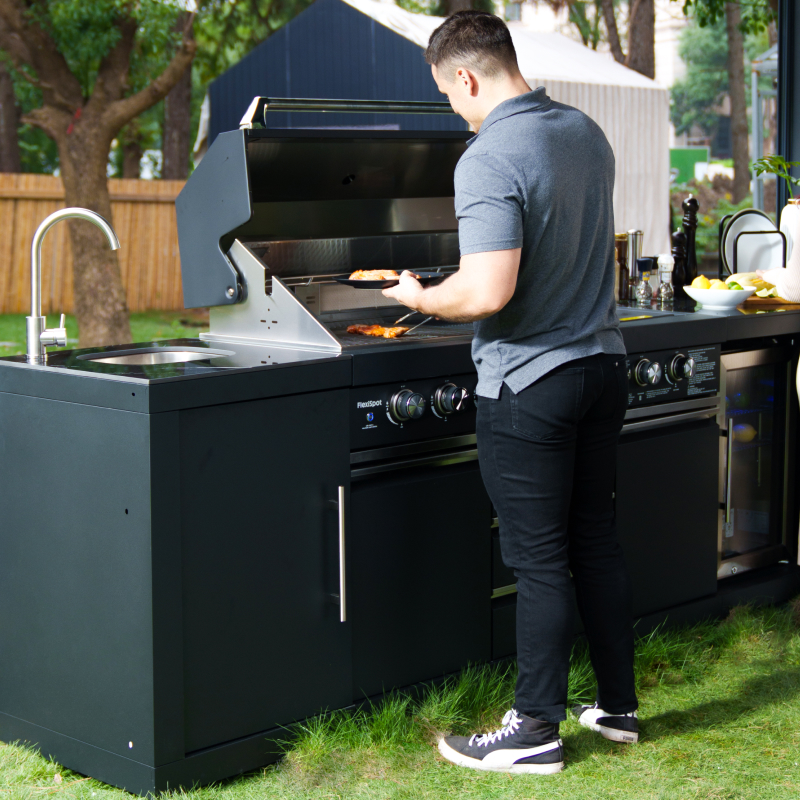 プロストック　ブラックアウト　98inch 18×20 G3 OK5 Burner Grill Modular Outdoor Kitchen | FlexiSpot US