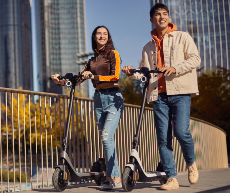 Clean Riding To Work | FlexiSpot